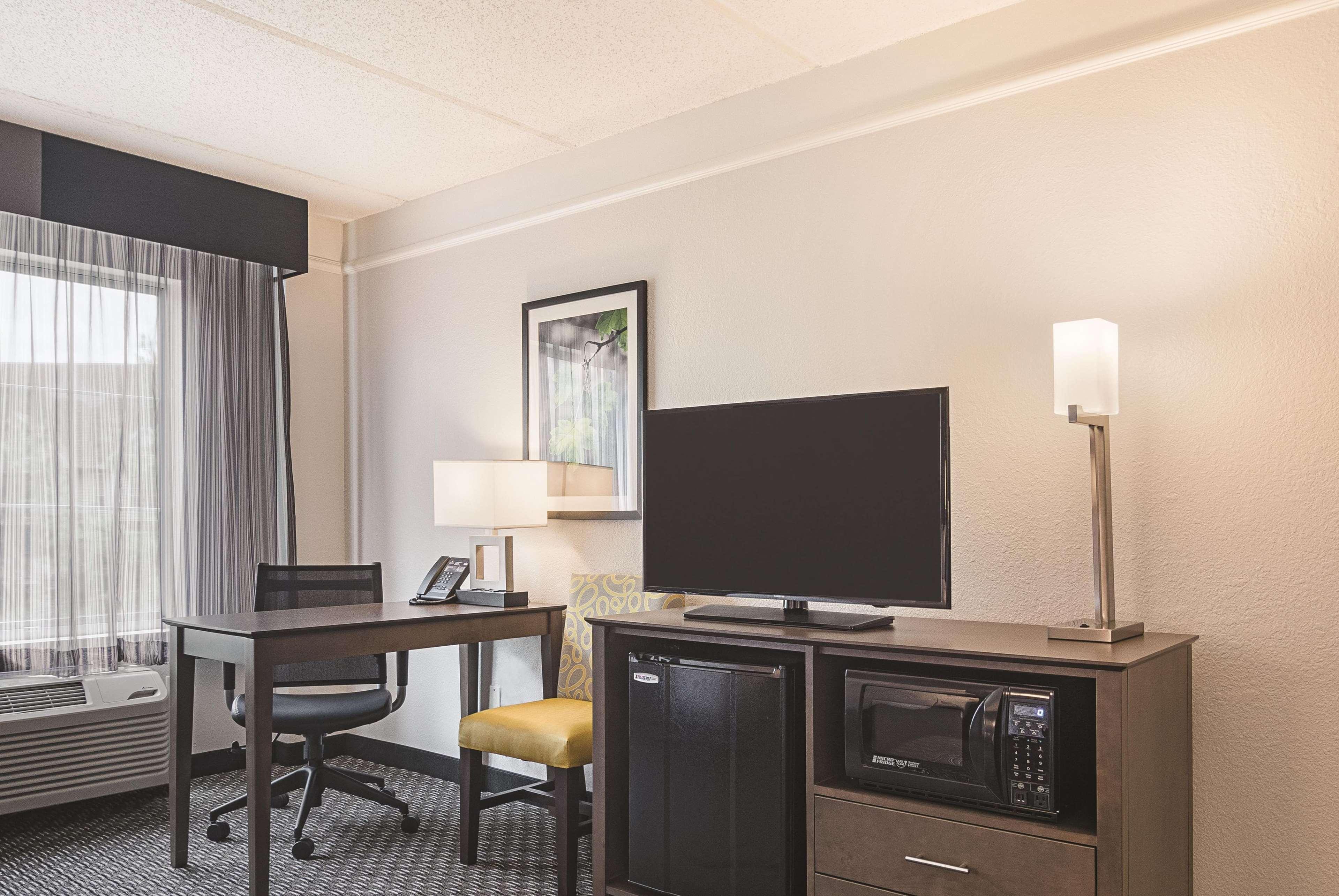 La Quinta By Wyndham Atlanta Perimeter Medical Hotel Sandy Springs Kültér fotó