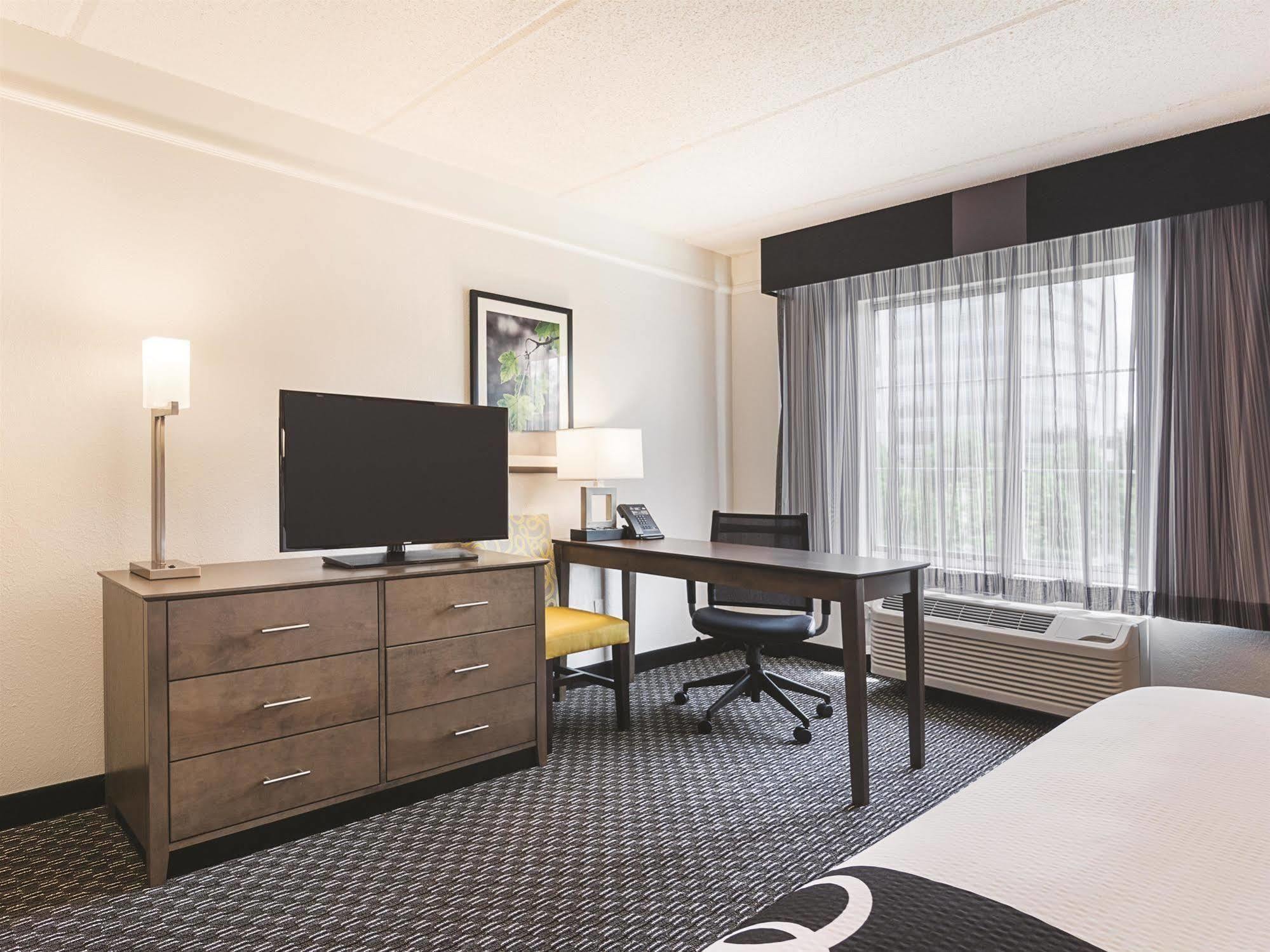 La Quinta By Wyndham Atlanta Perimeter Medical Hotel Sandy Springs Kültér fotó